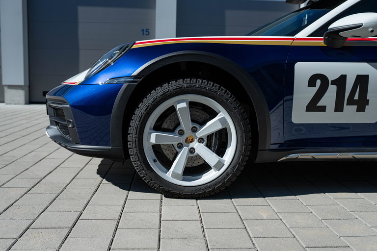Porsche 911 Dakar