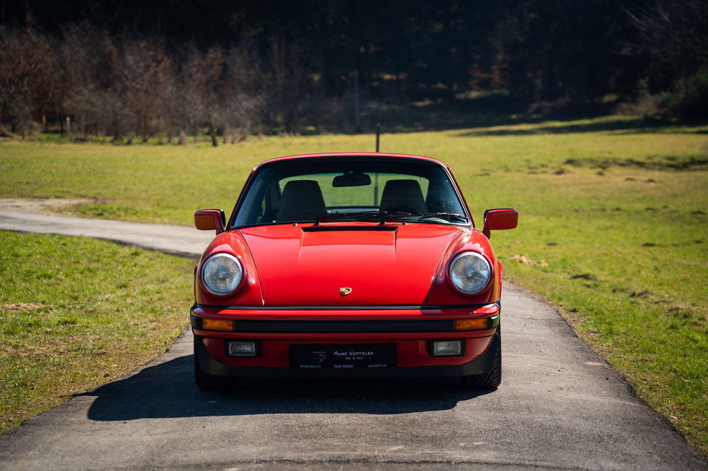 Porsche 911 Carrera 3.2