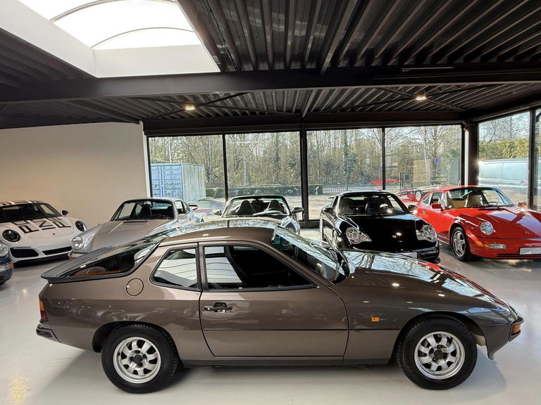 Porsche 924