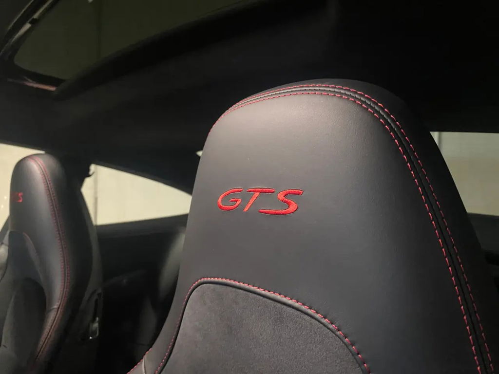 Porsche 991.2 Carrera GTS