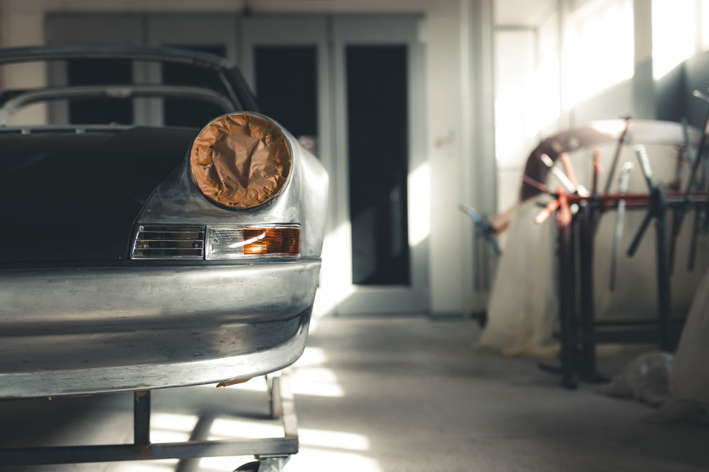 Porsche Center completes unique “911 Targa R” Backdate project