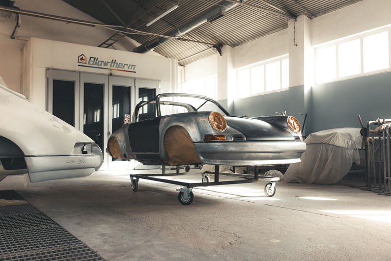 Porsche Center completes unique “911 Targa R” Backdate project