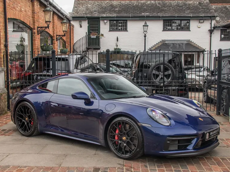 Porsche 992 Carrera GTS