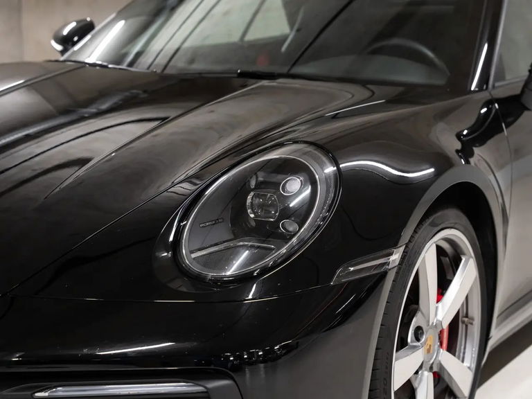 Porsche 992 Carrera 4S