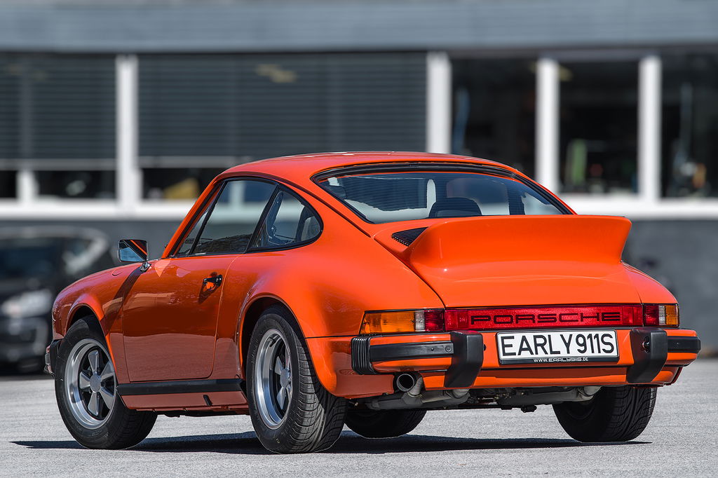 Porsche 911 Carrera 2,7