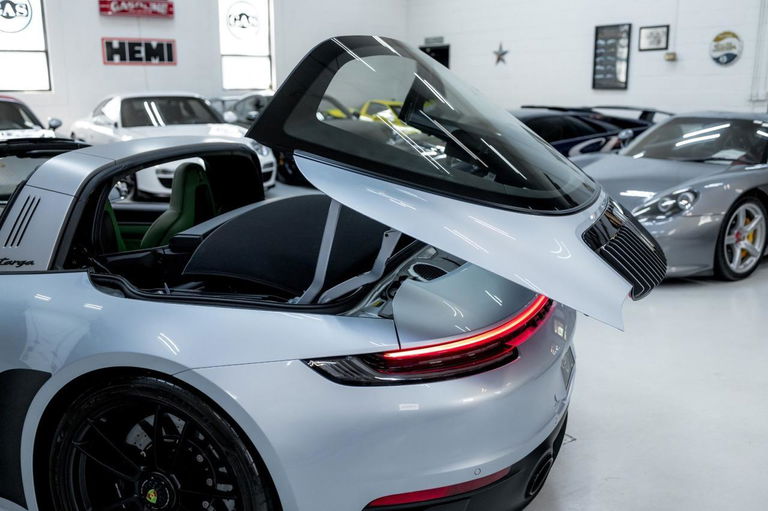 Porsche 992 Targa 4 GTS