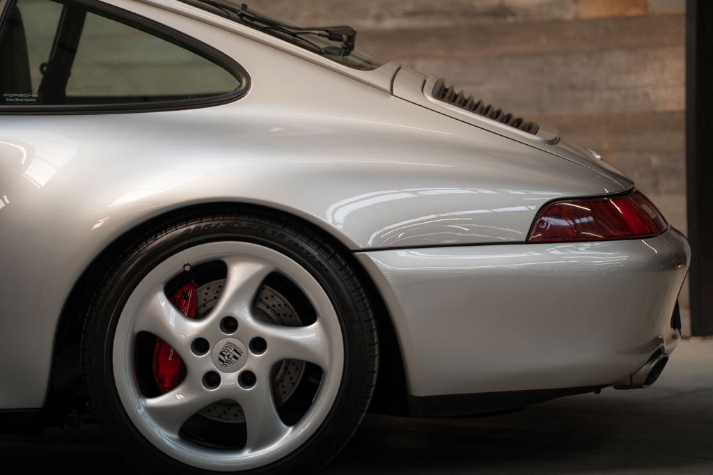Porsche 993 Carrera 4S