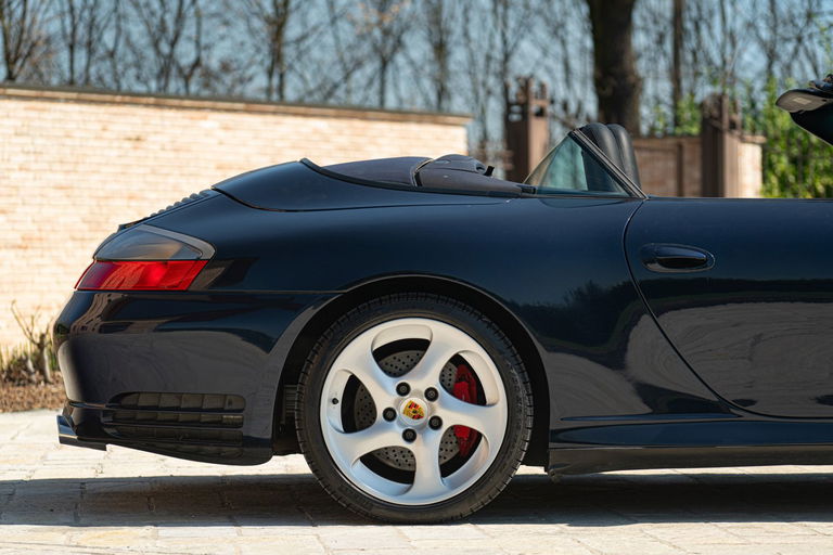 Porsche 996 Carrera 4S