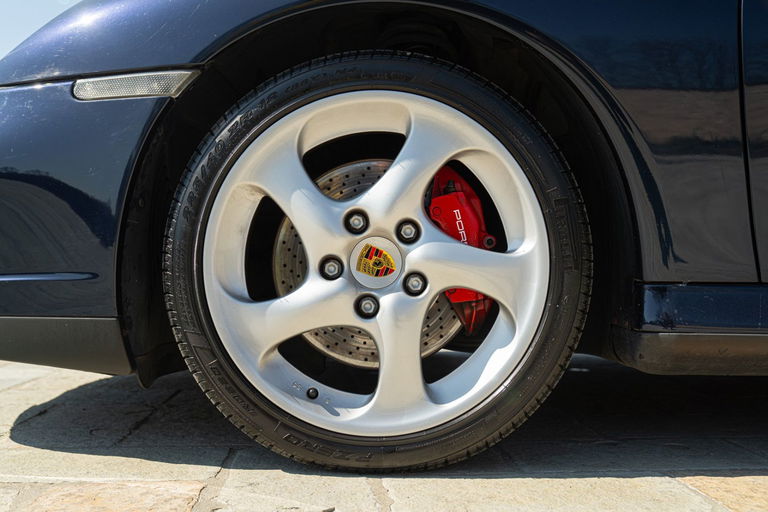 Porsche 996 Carrera 4S