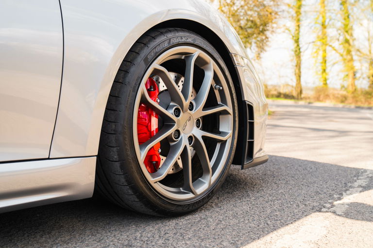 Porsche 718 Cayman GT4