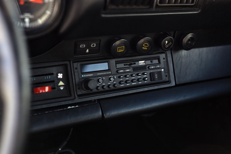 Porsche 911 Carrera 3.2 (US)