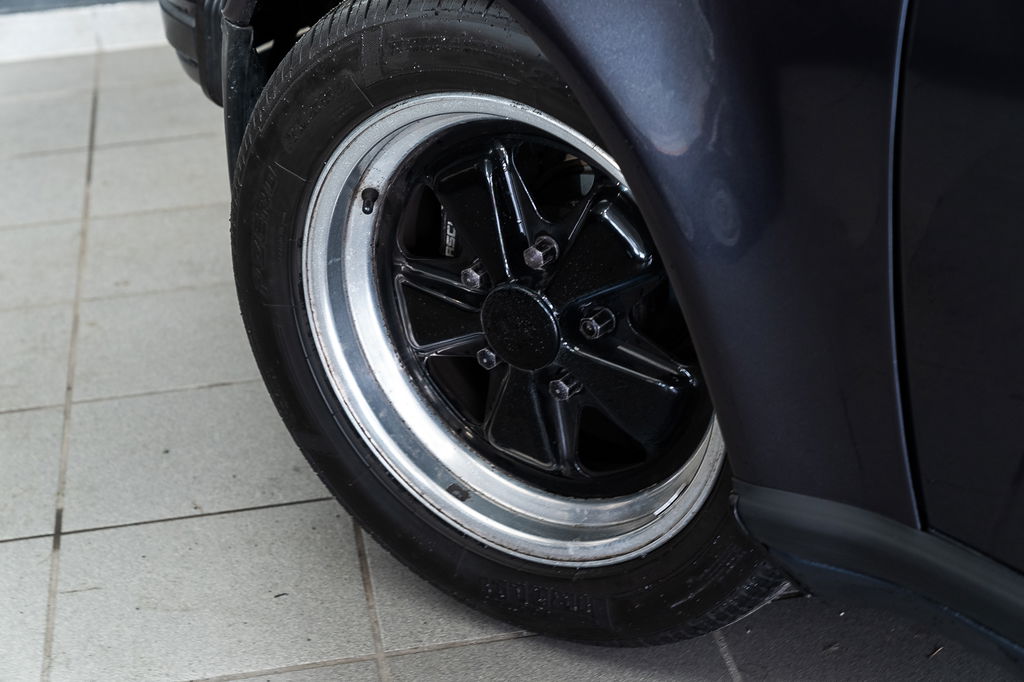 Porsche 911 Carrera 3.2 WTL