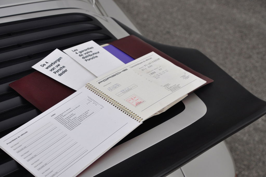 Porsche 911 Carrera 3.2