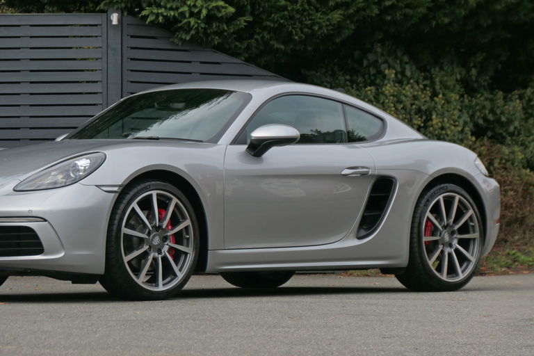 Porsche 718 Cayman S