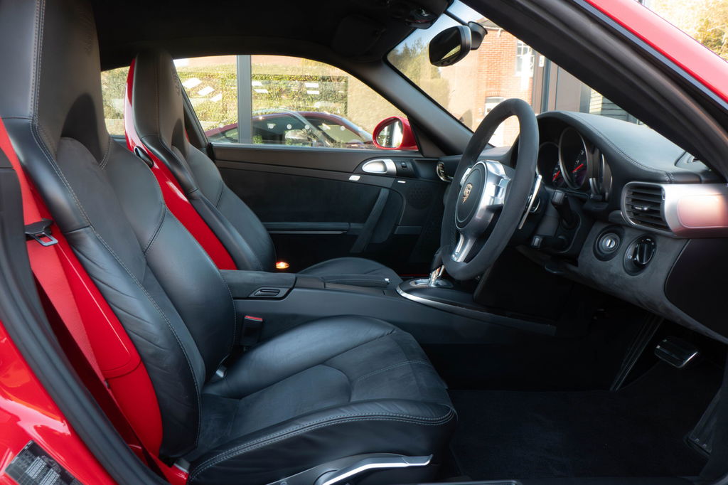 Porsche 997.2 Carrera 4 GTS