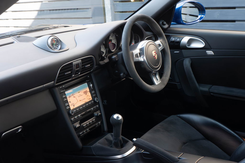 Porsche 997.2 Carrera GTS