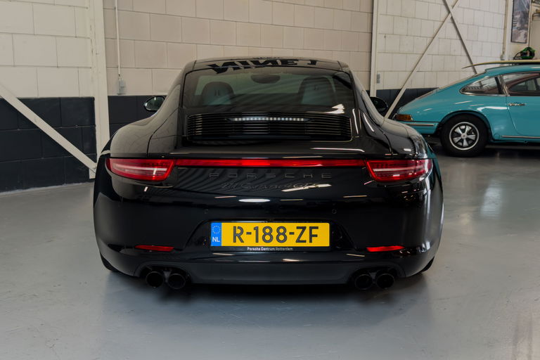 Porsche 991 Carrera 4 GTS