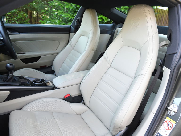 Porsche 992 Carrera S