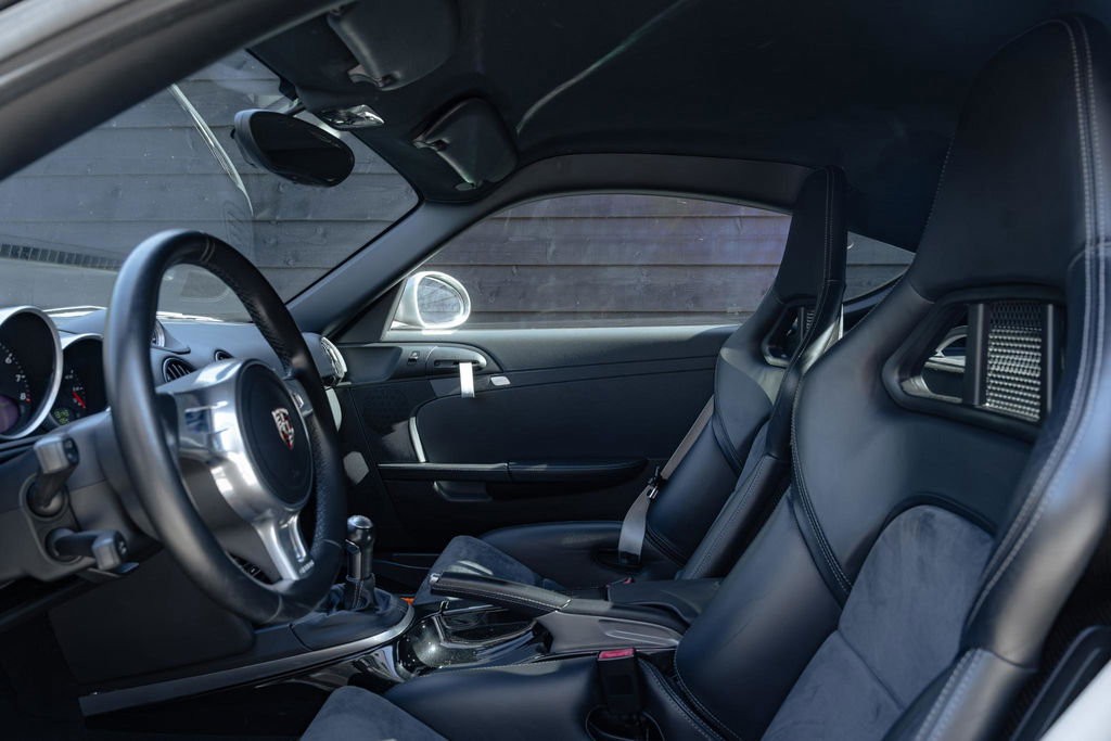 Porsche 987 Cayman R