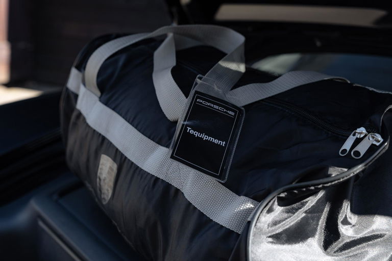 Porsche 987 Cayman R