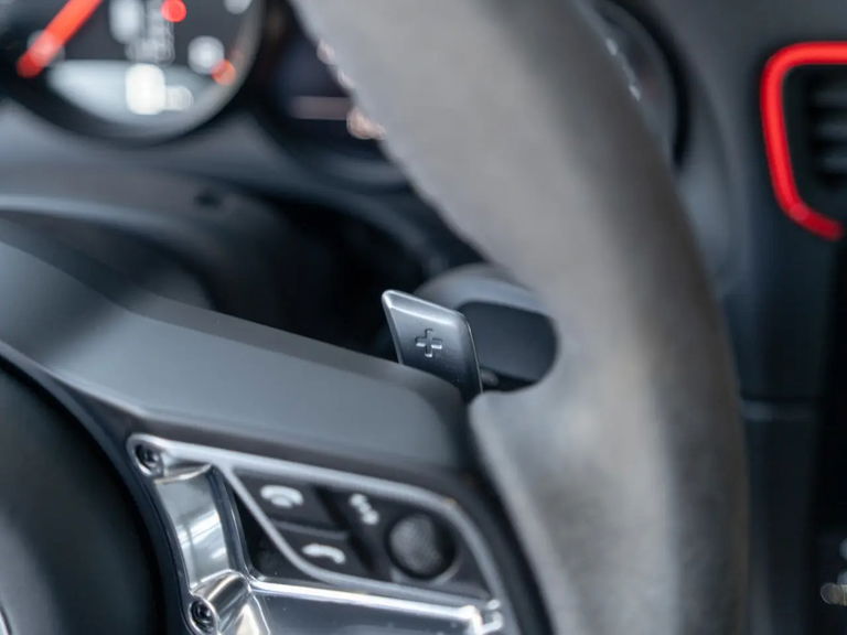 Porsche 991.2 Carrera GTS