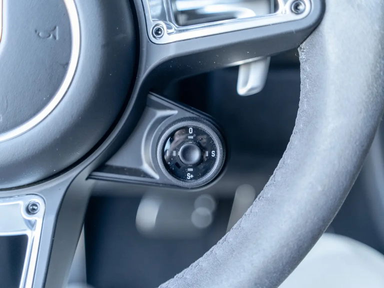 Porsche 991.2 Carrera GTS