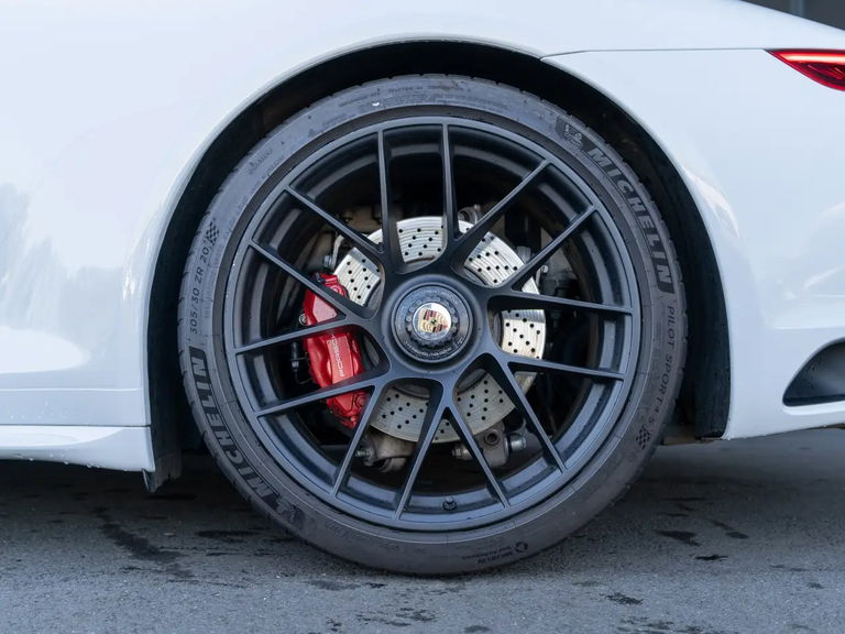 Porsche 991.2 Carrera GTS