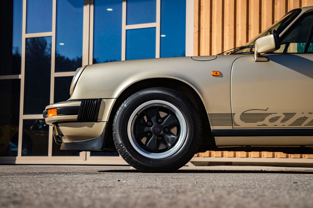 Porsche 911 Carrera 3.2