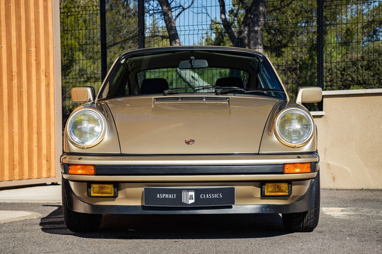Porsche 911 Carrera 3.2