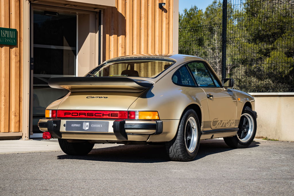 Porsche 911 Carrera 3.2