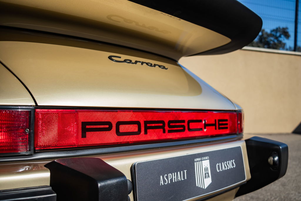 Porsche 911 Carrera 3.2