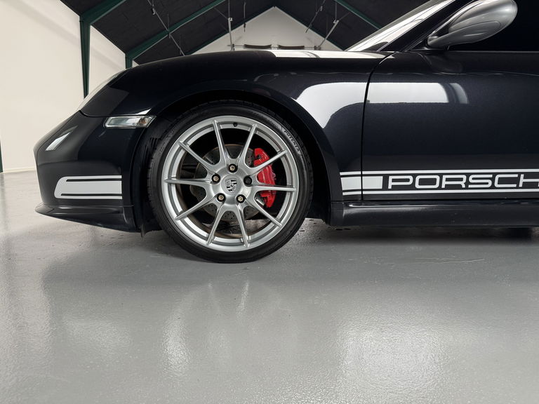 Porsche 987 Cayman R