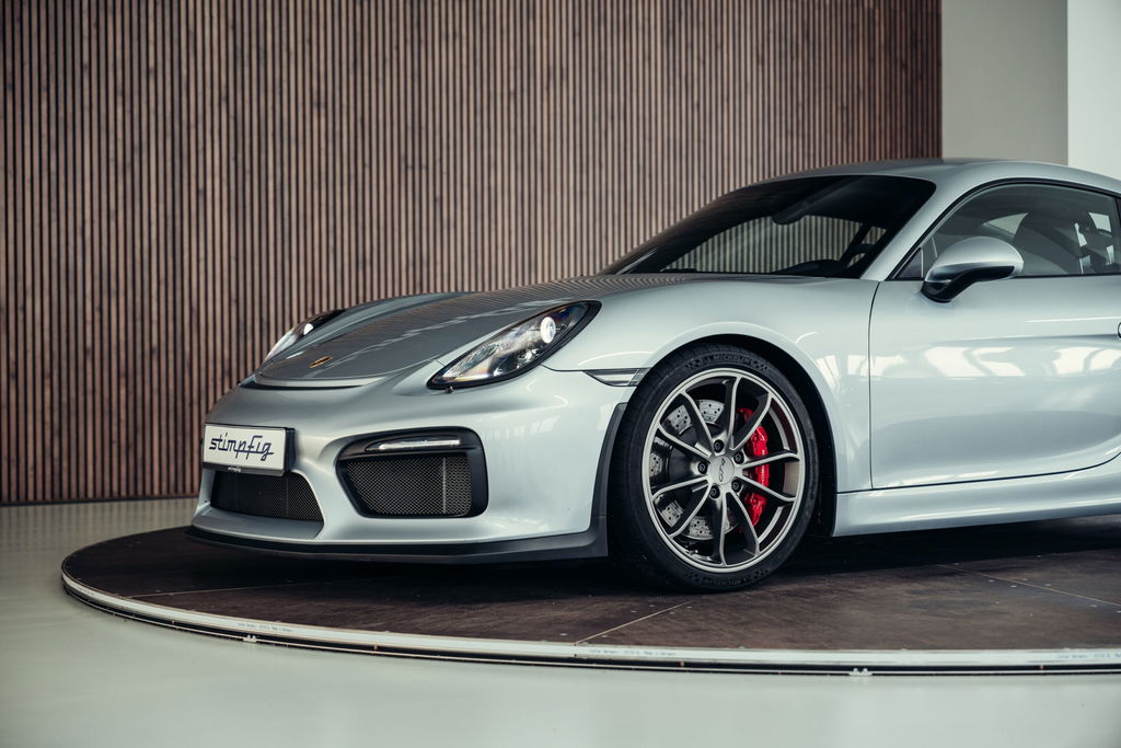 Porsche 981 Cayman GT4