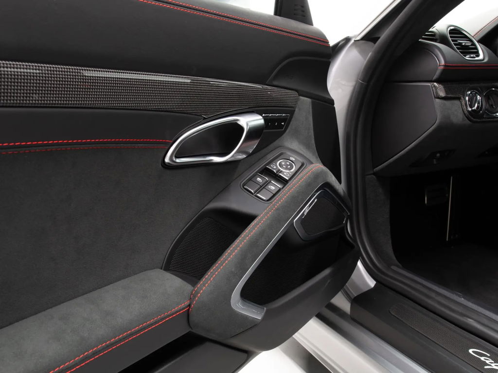 Porsche 718 Cayman GTS 4.0