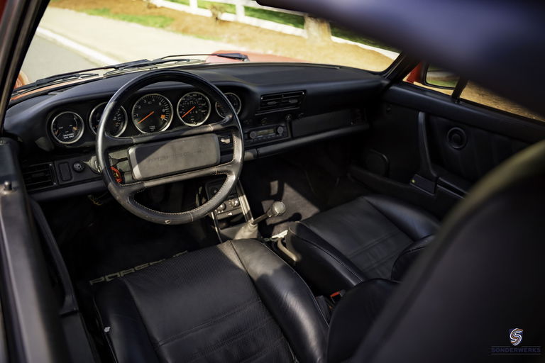 Porsche 911 Carrera 3.2