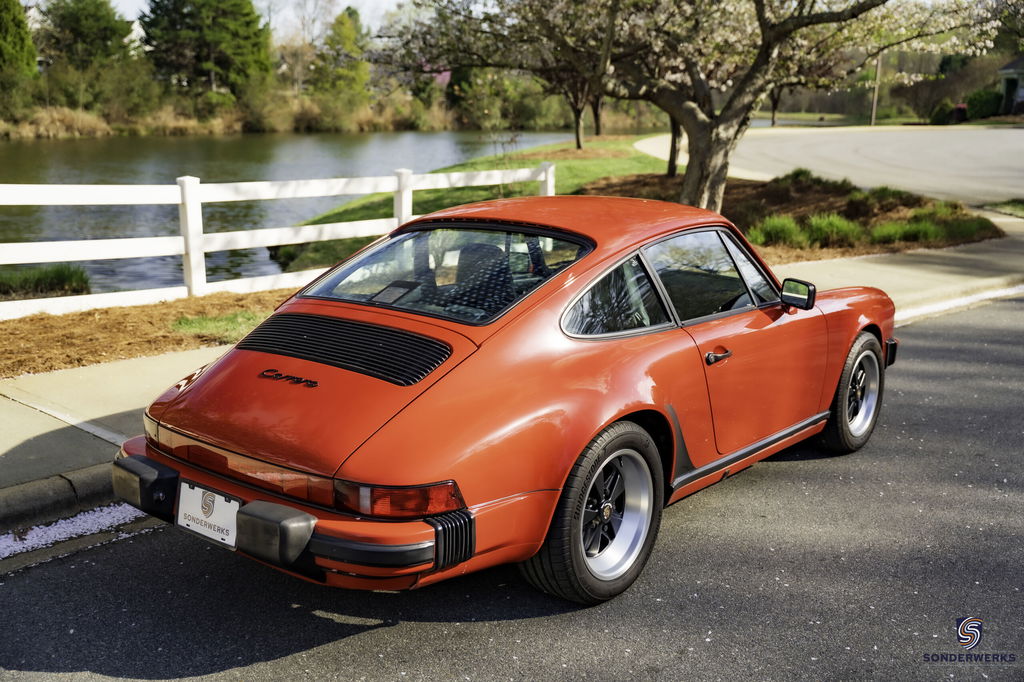 Porsche 911 Carrera 3.2