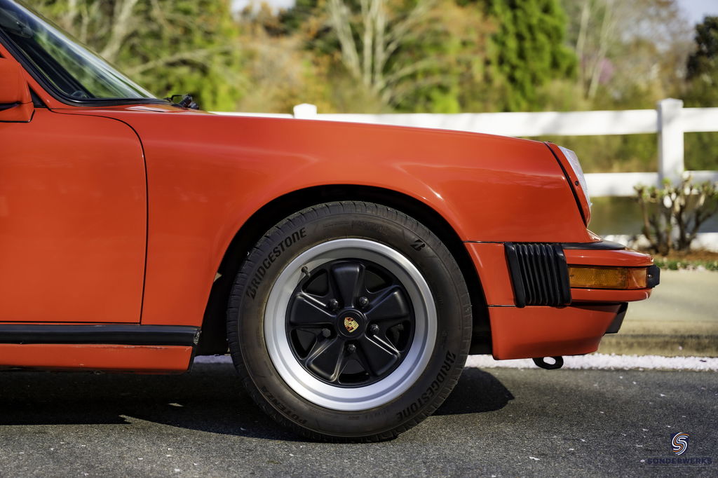 Porsche 911 Carrera 3.2