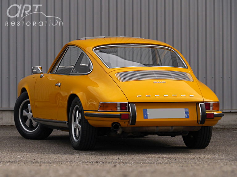 Porsche 911 E