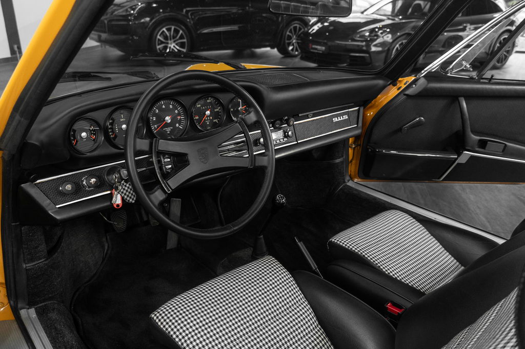 Porsche 911 S (F-Modell)