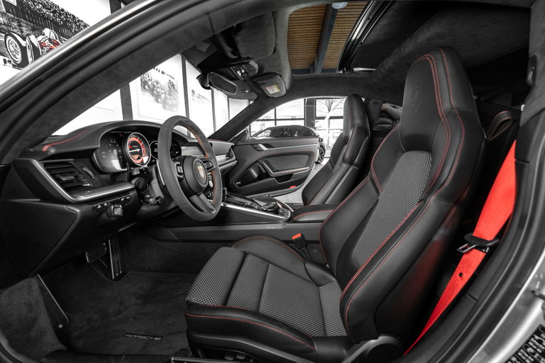 Porsche 992 Turbo