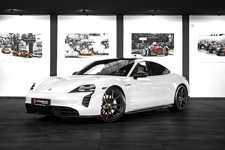 Porsche Taycan GTS