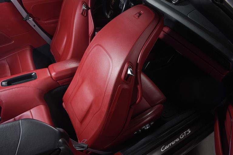 Porsche 991.2 Carrera GTS