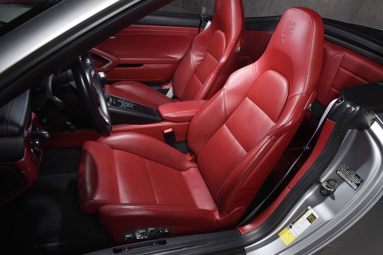 Porsche 991.2 Carrera GTS