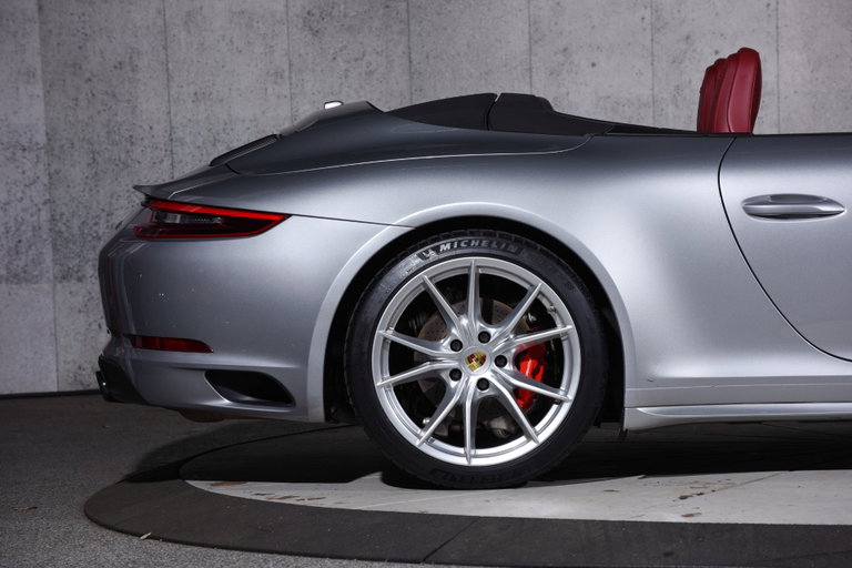 Porsche 991.2 Carrera GTS