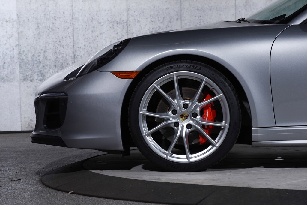 Porsche 991.2 Carrera GTS