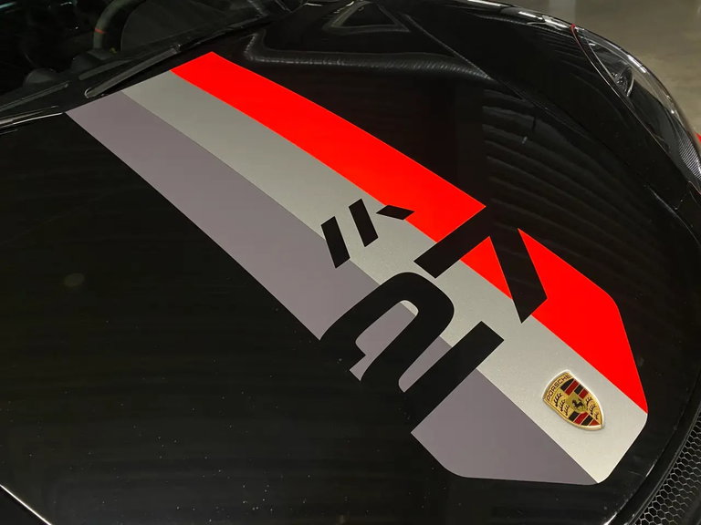 Porsche 718 Cayman GT4