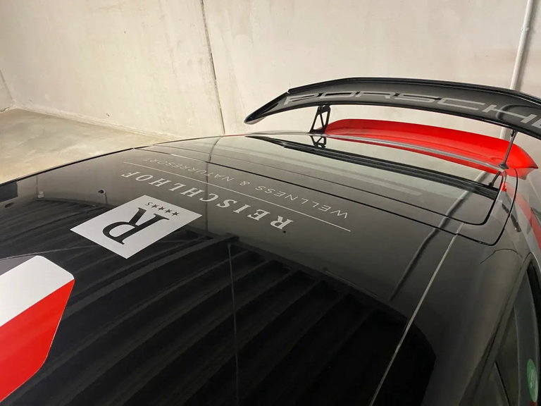 Porsche 718 Cayman GT4