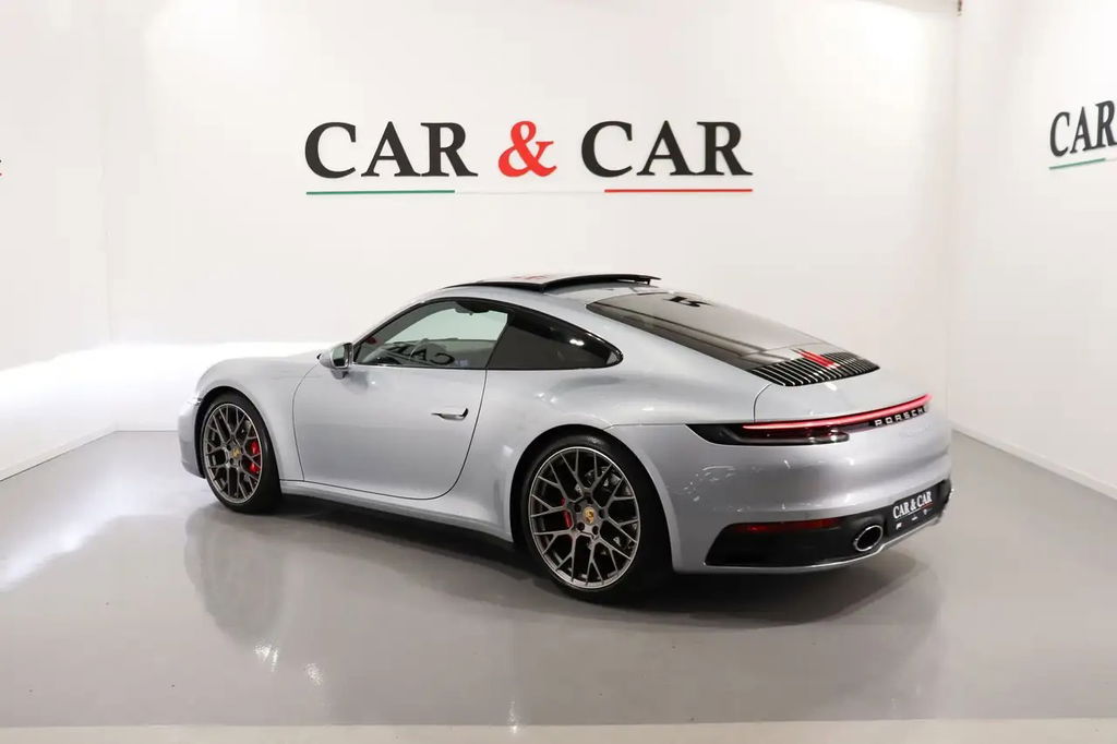 Porsche 992 Carrera 4S
