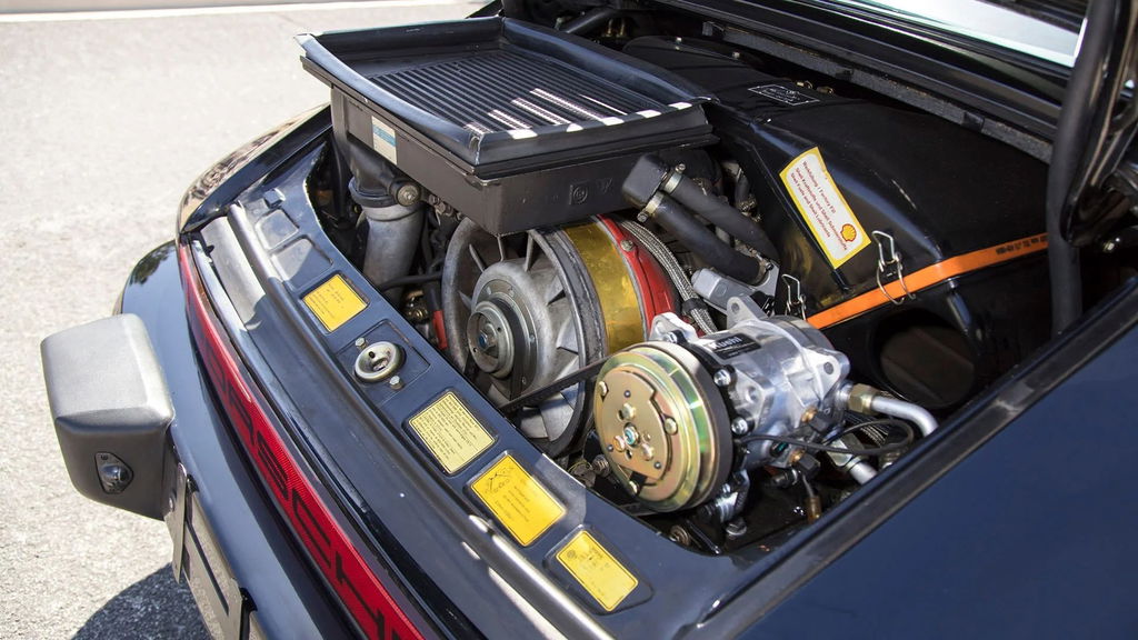 Porsche 911 Turbo 3.3 (US)