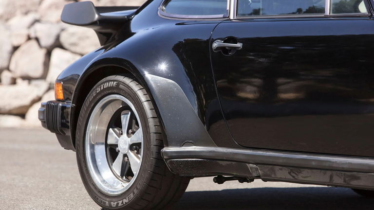 Porsche 911 Turbo 3.3 (US)